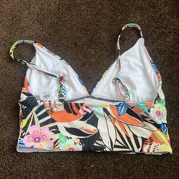 Old navy bralette/bikini top - Picture 2 of 3